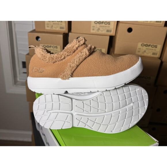 OOFOS OOcoozie Women’s Low Slip-On Shoes White/Chestnut W10 Comfort Recovery - Picture 8 of 8